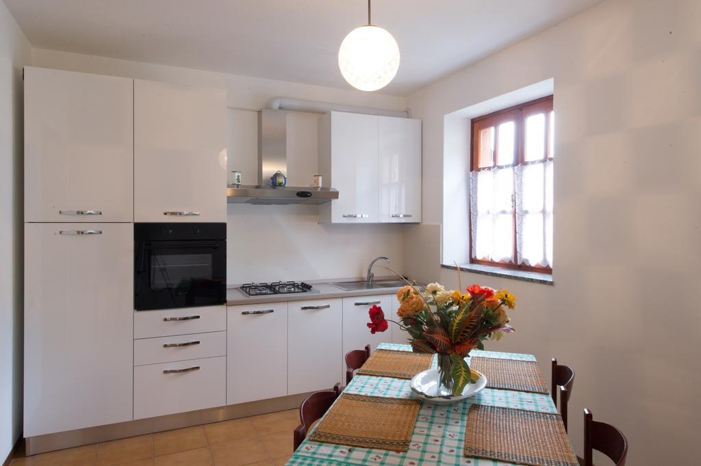 Villa Bianca Varenna Habitación foto