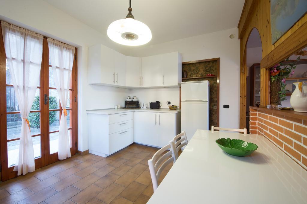 Villa Bianca Varenna Habitación foto
