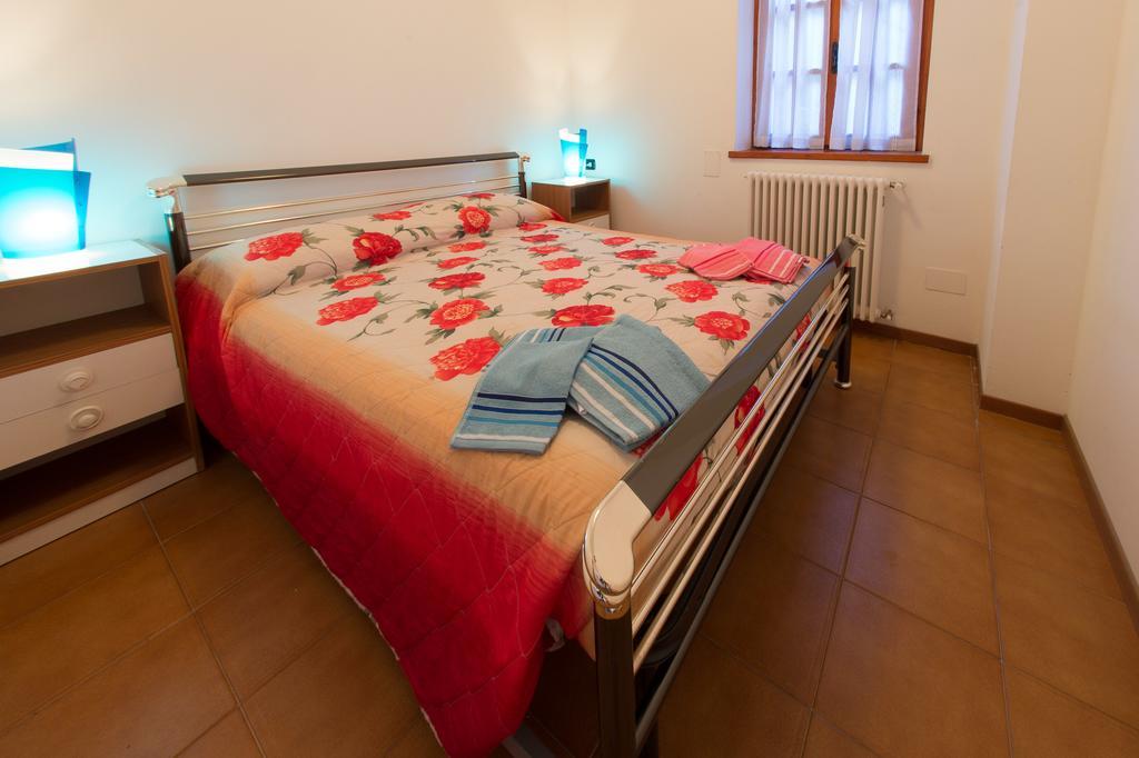 Villa Bianca Varenna Habitación foto